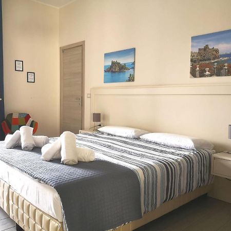 Apartamento Il Balcone Di Galatea Acireale Exterior foto